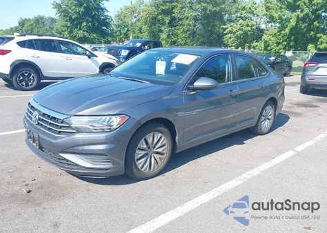 2019 Volkswagen Jetta 1.4T R-Line/1.4T S/1.4T Se z USA, uszkodzony, nr VIN 3VWC57BU9KM054305